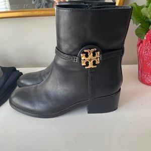 tory burch women’s boots